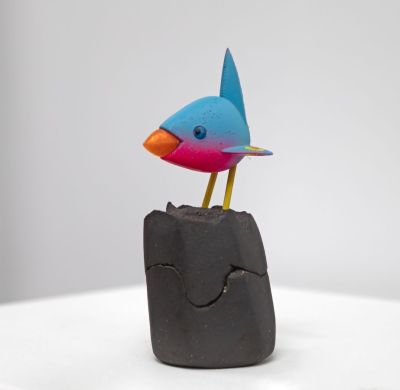 kurinuki bird box V, with blue bird by Chris Barnes