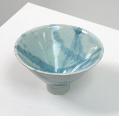 celadon v bowl ii by peter humpherson