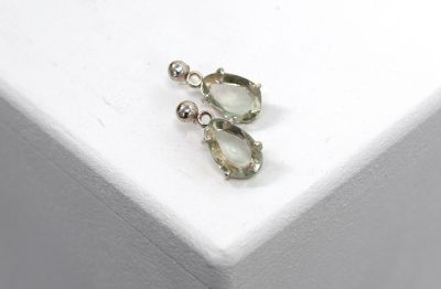green amethyst silver earrings by ruth hollick