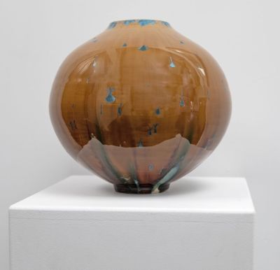 amber crystalline vase by Maggie zerafa