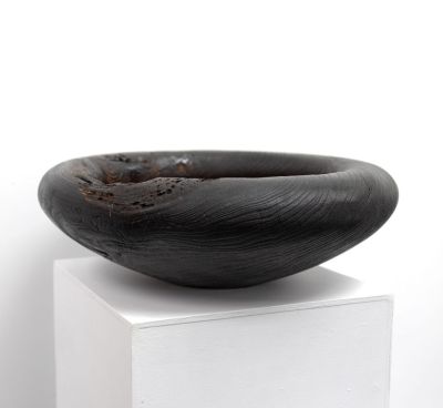 burr elm bowl, burnt rim v by angus clyne