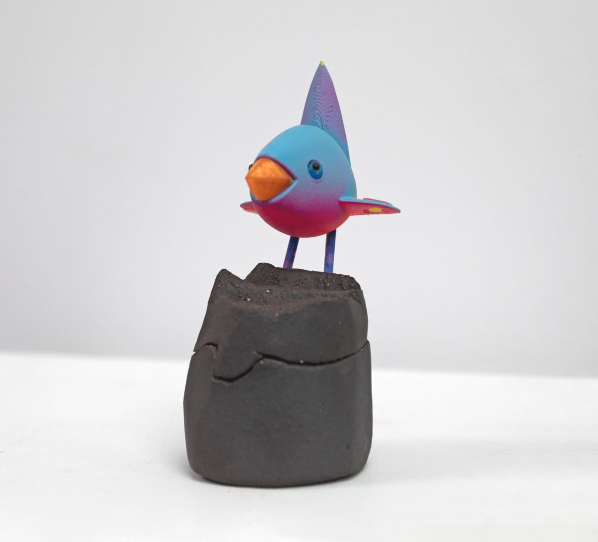 kurinuki bird box IV, with blue bird by Chris Barnes