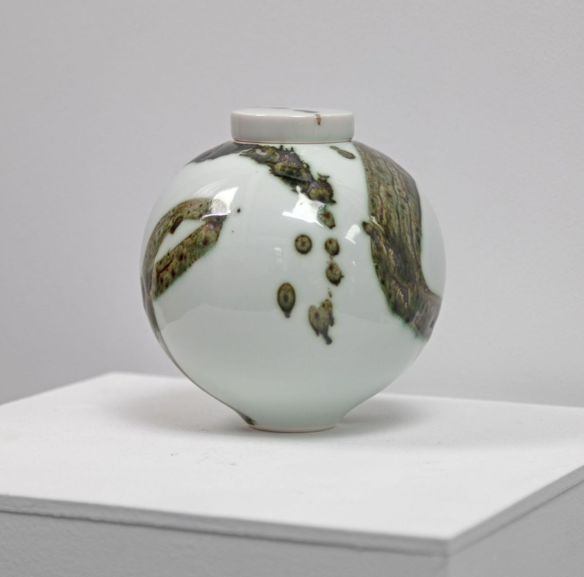 splash ginger jar by tricia thom